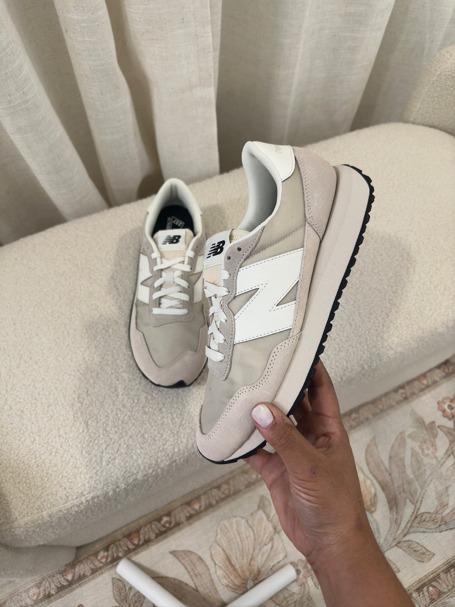 One of my fave sneakers are on SALE!!! Under $48!!! reg. $80!!!

// sale alert, deal alert, new balance sneakers 


#LTKSaleAlert #LTKFindsUnder50 #LTKShoeCrush