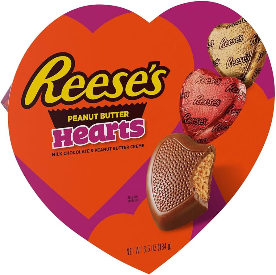 REESE'S Chocolate Peanut Butter Creme Hearts, Valentine's Candy Gift Box, 6.5 oz | Amazon (US)