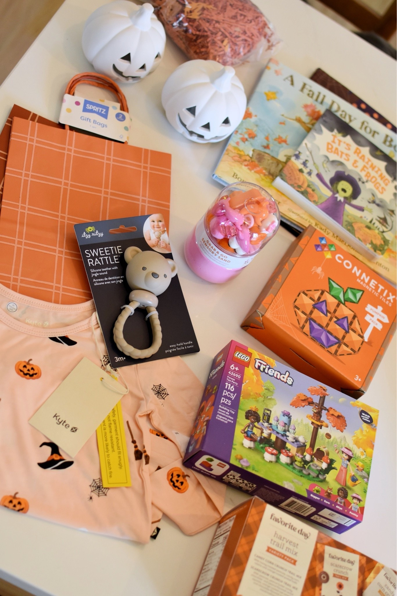 It’s Boo Basket day!! 🎃

#LTKmomlife #LTKSeasonal #LTKKids