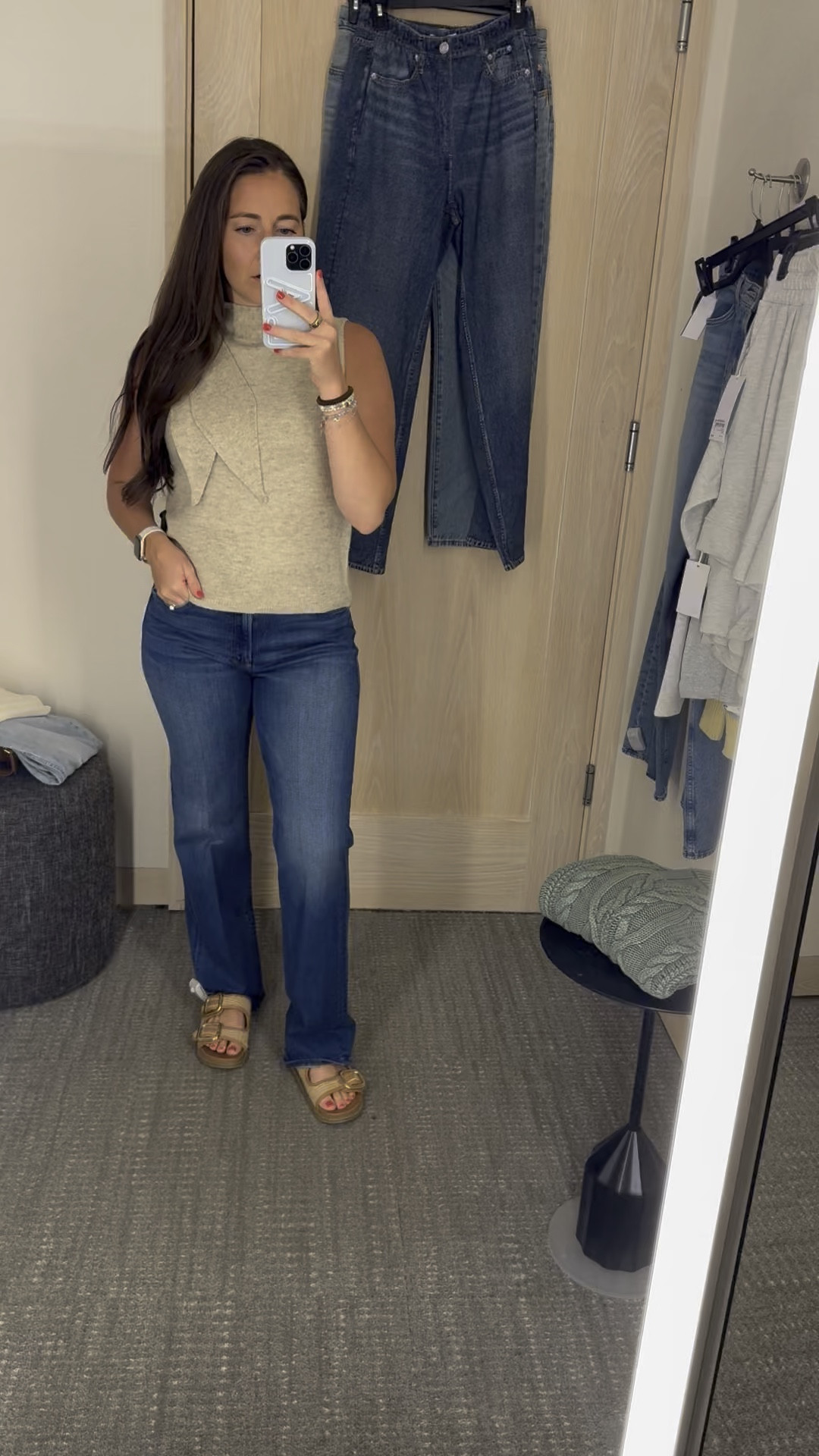 These jeans fit me better than the other MOTHER pair I tried on 

Wearing size 27 (size up from pre pregnancy)

#LTKSaleAlert