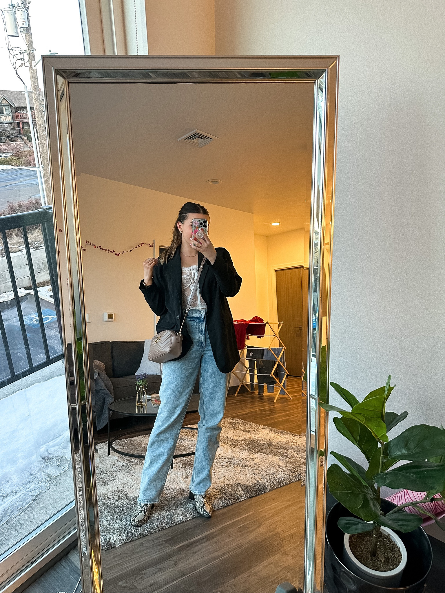 Cool girl night out outfit! Perfect for dinner dates or cocktails

I’m wearing a L blazer, size 31L jeans and size 9 boots 

#LTKSeasonal #LTKstyletip #LTKunder100