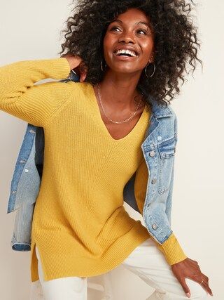 Textured V-Neck Sweater Tunic for Women | Old Navy (US)