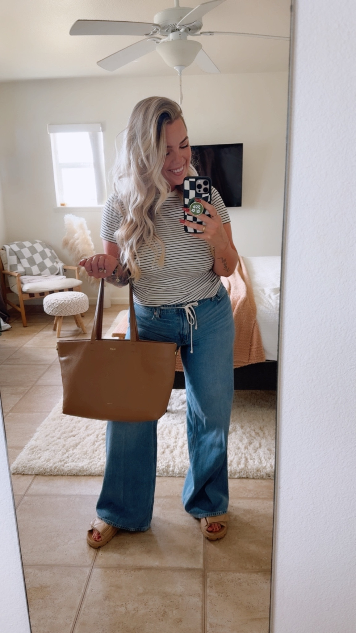 I loveeee the tie on these jeans! And they are on major sale! 

#LTKStyleTip #LTKFindsUnder100 #LTKSaleAlert