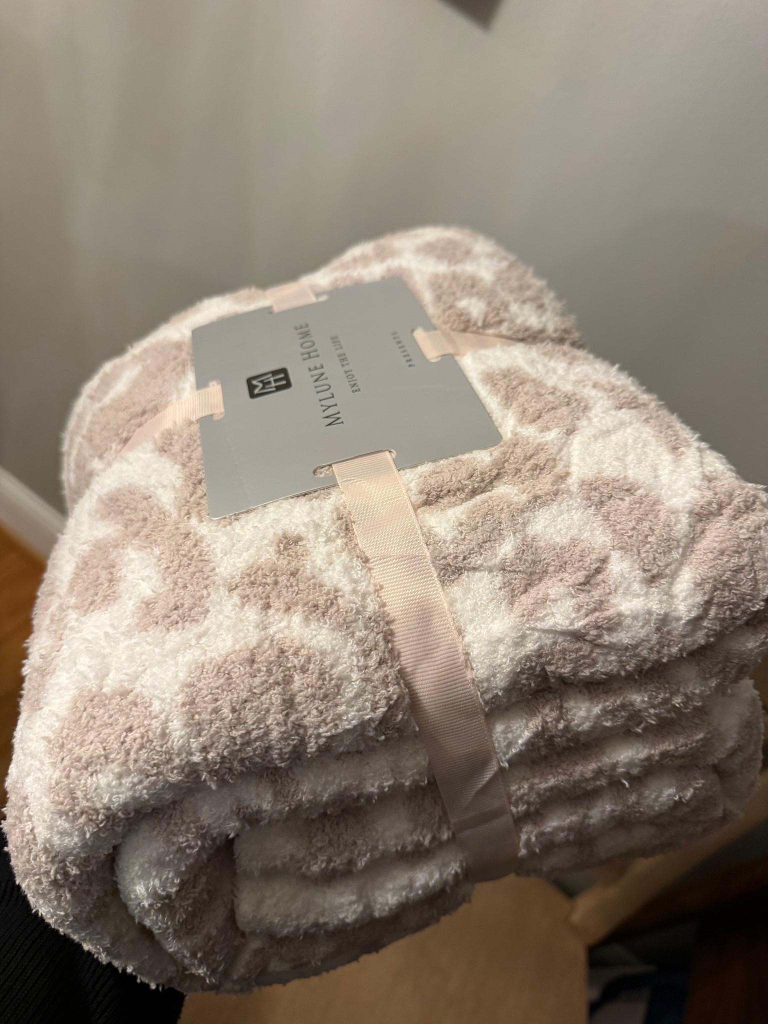 #amazon #blanket 

#LTKHoliday #LTKGiftGuide #LTKHome