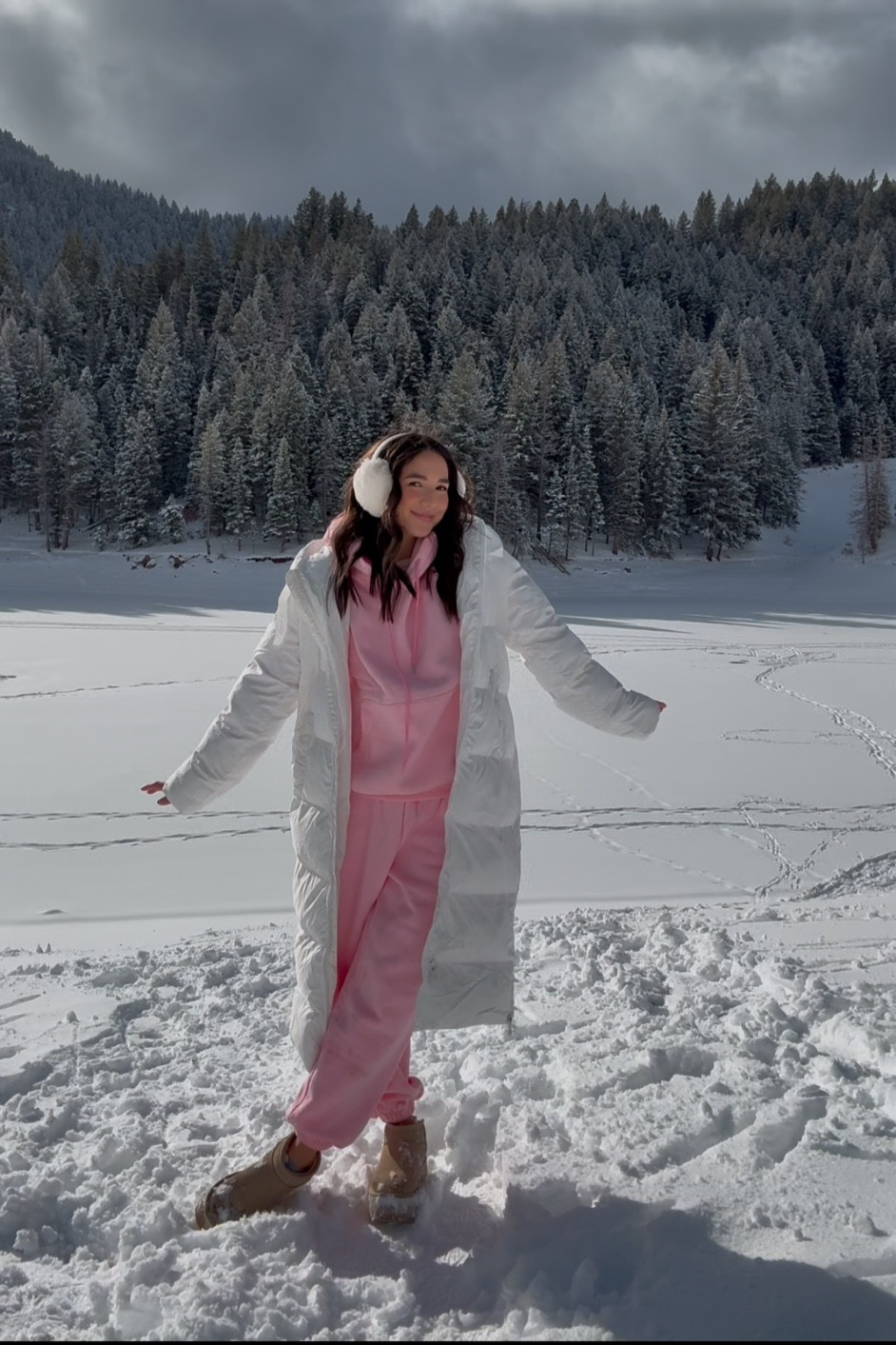 Literally the warmest sweat set + coat! Shocked they are from Amazon 

#LTKTravel #LTKHoliday #LTKSeasonal