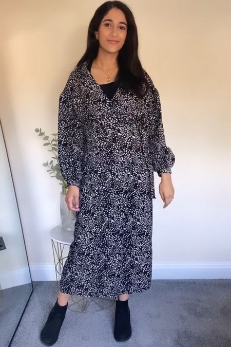 This is one of my favourite modest dresses bought years ago from Topshop! I love how it fits my bump even though it isn't 'maternity wear'. I've linked some great maternity and bump friendly party dresses similar to this.

#LTKstyletip #LTKbump #LTKfit