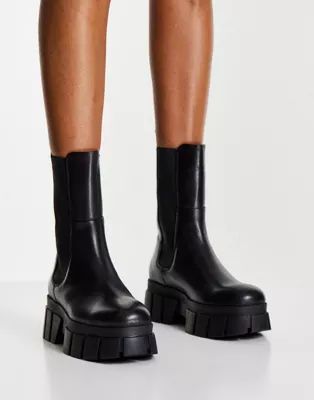 ASOS DESIGN Adjust premium leather chunky chelsea boots in black | ASOS (Global)