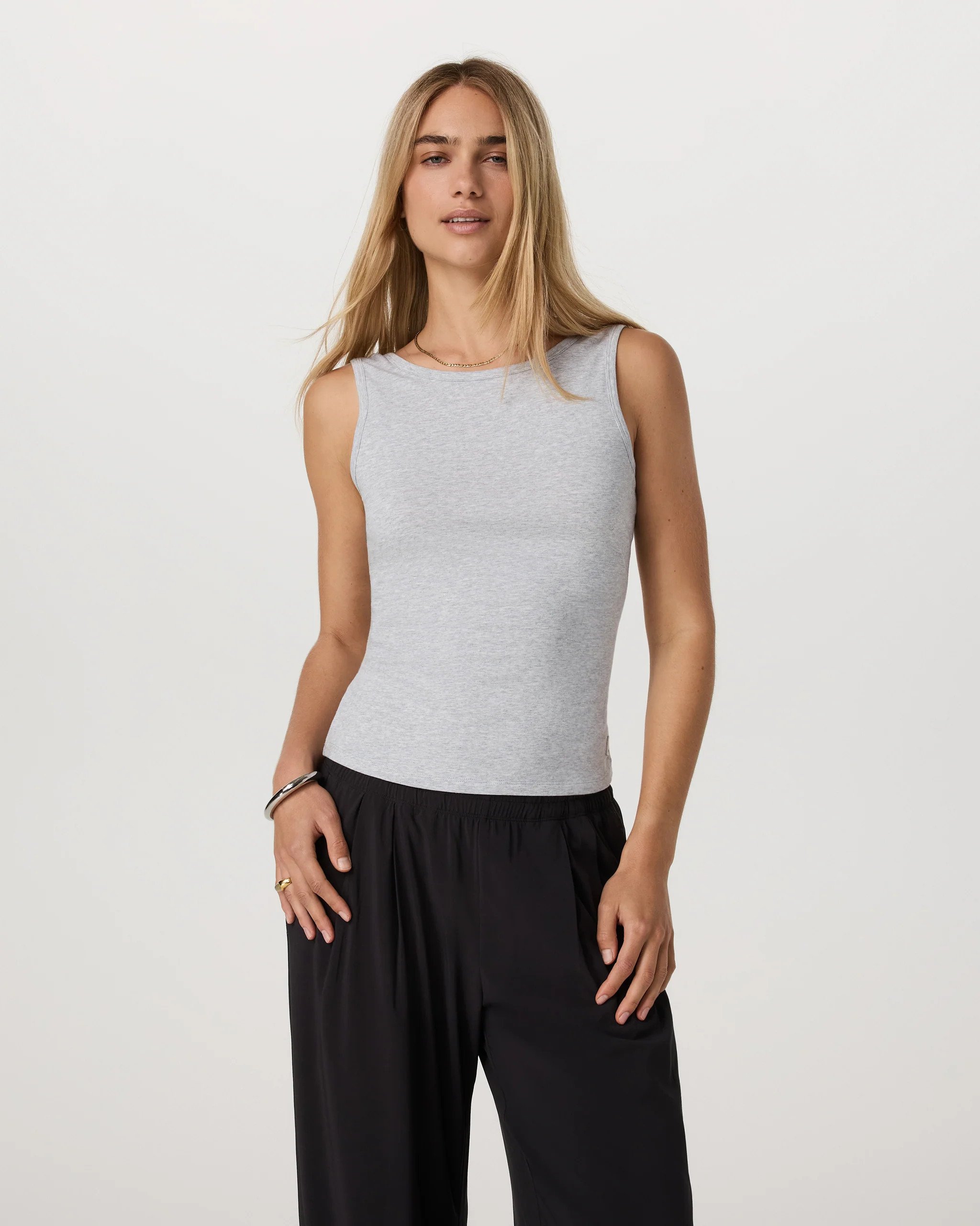 Tuvalu Scoop Back Tank | Vuori Clothing (US & Canada)