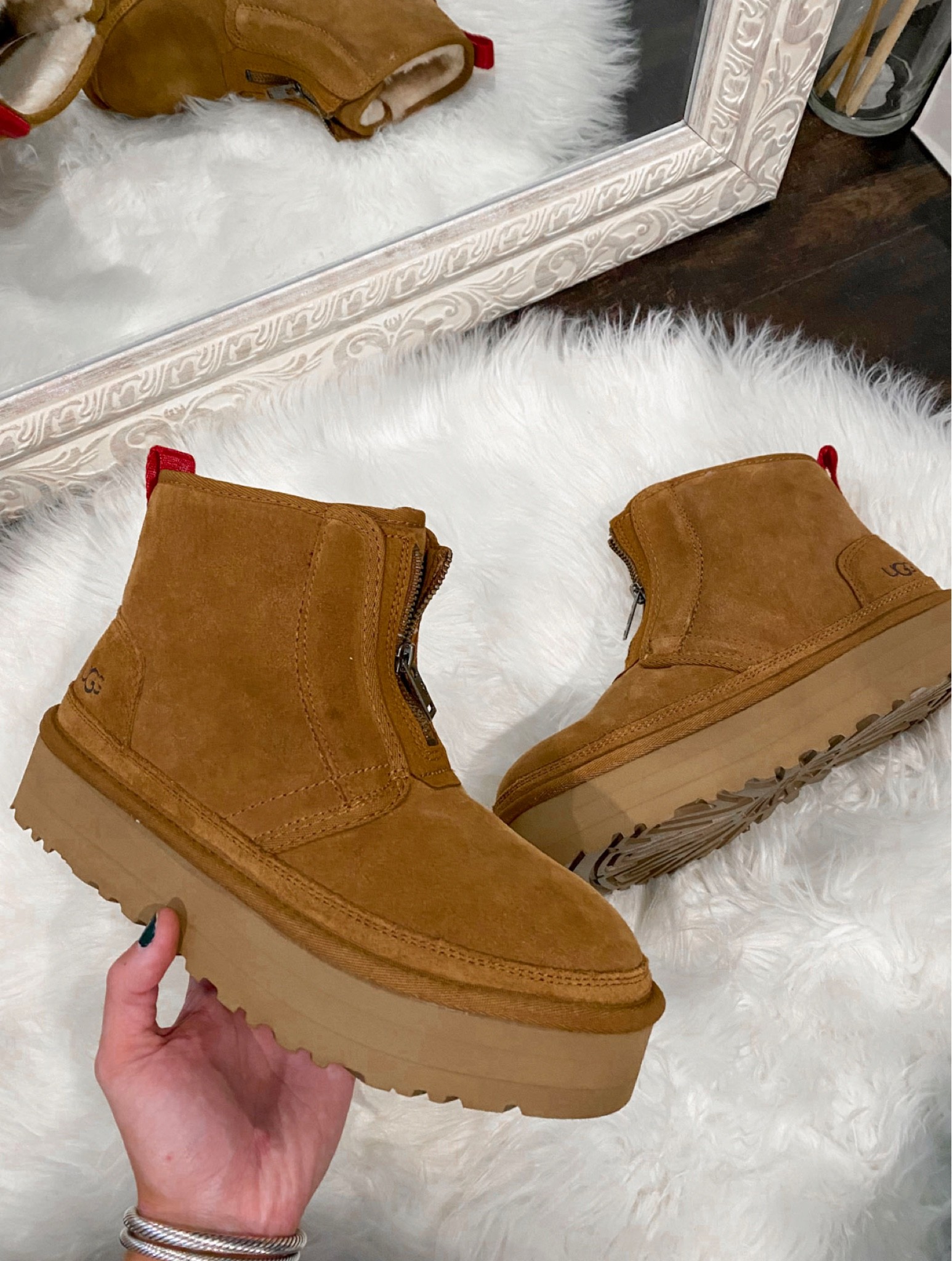 Platform Uggs back in stock!

#LTKHoliday #LTKstyletip