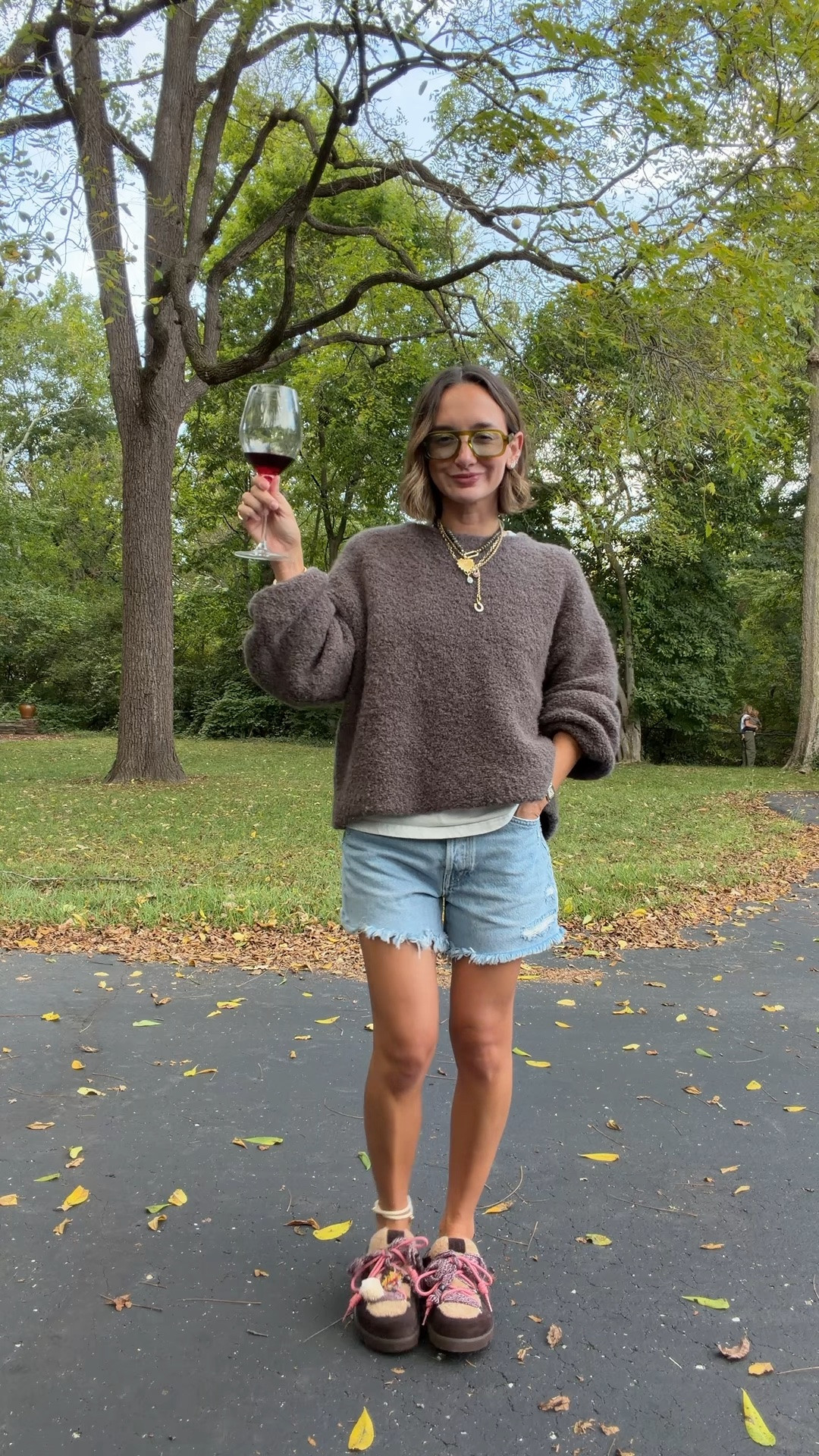 Small sweater 25 shorts! Shoes are tts