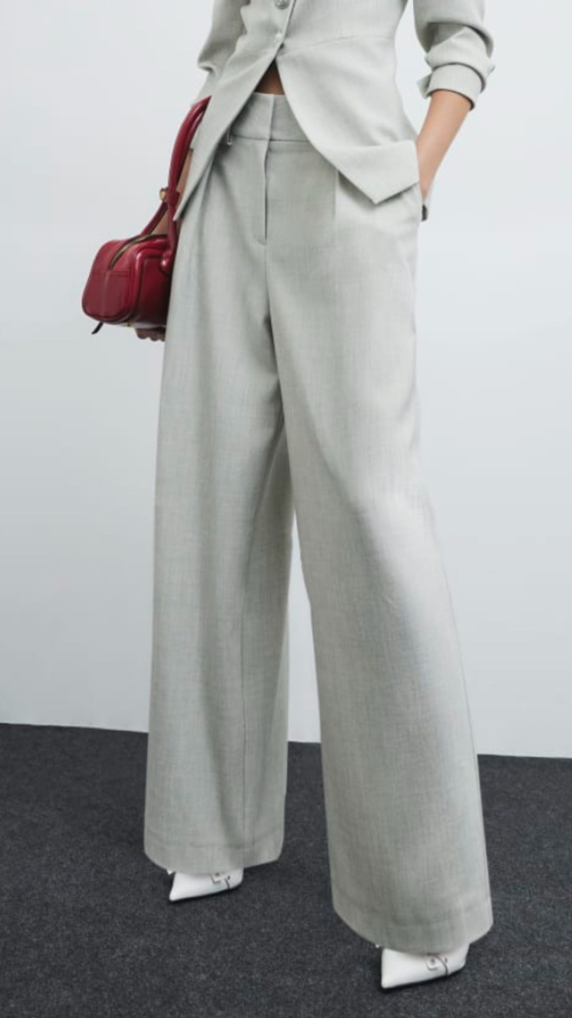 Grey high waisted wide leg trousers

#LTKstyletip #LTKireland #LTKeurope