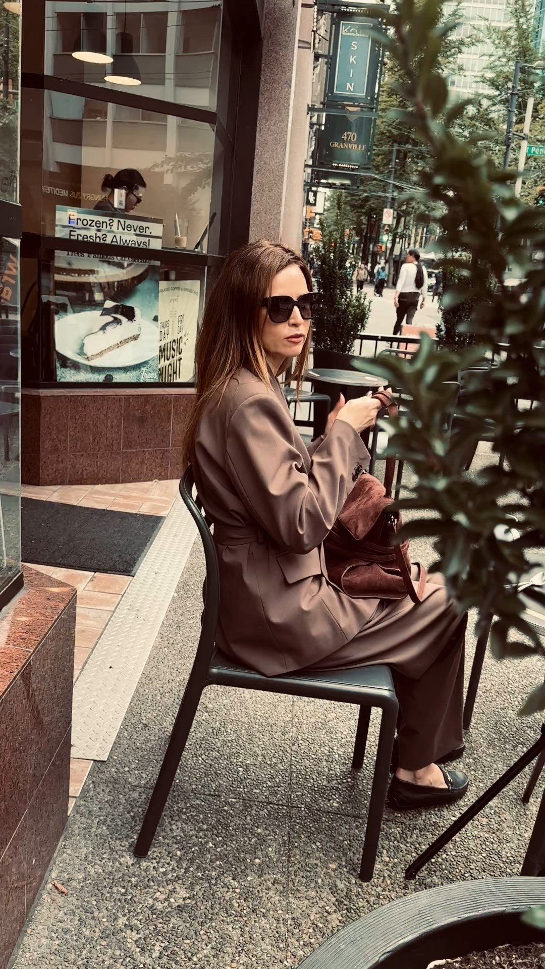 Brown bag
Stylish purse 

#LTKbag #LTKsummer #LTKcanada