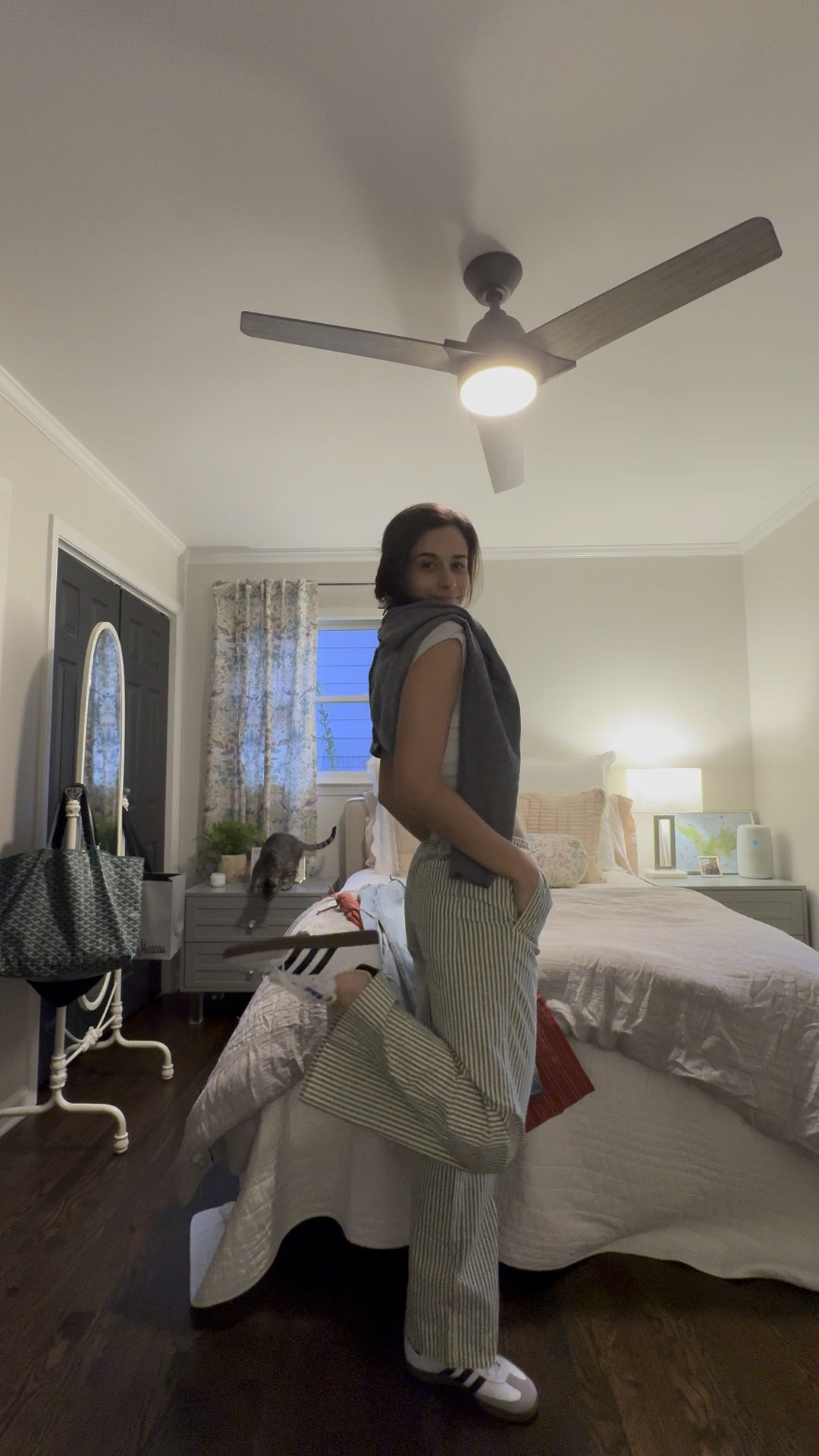 I’m loving these striped pants!! I’m wearing an XS and can’t wait to style for spring 

#LTKstyletip #LTKSeasonal #LTKSpringSale