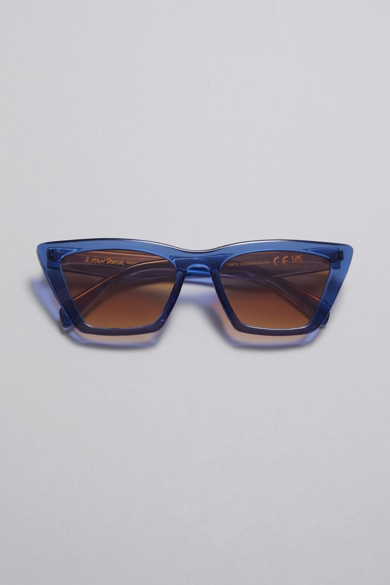 Angular Cat Eye Sunglasses | H&M (UK, MY, IN, SG, PH, TW, HK)