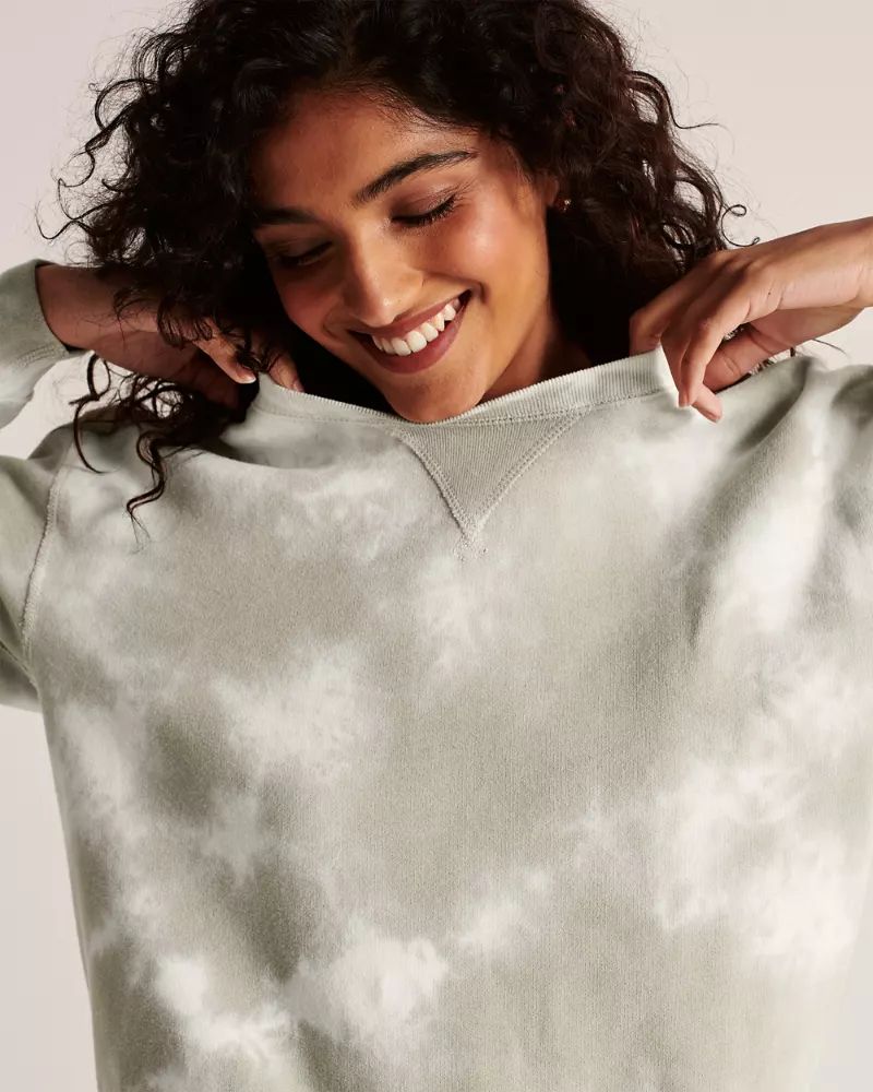 Garment-Dye Wash Crew Sweatshirt | Abercrombie & Fitch US & UK