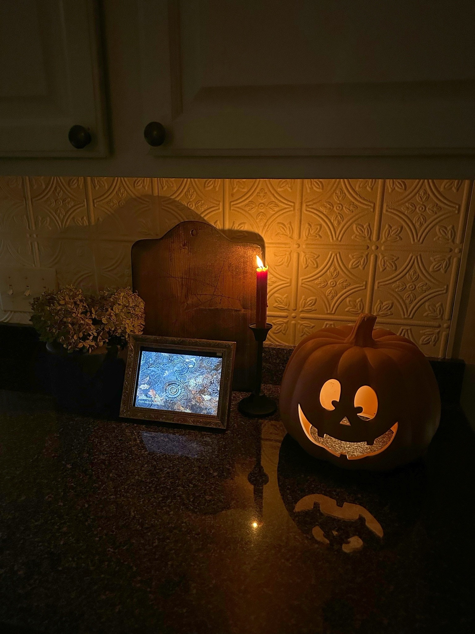 Little kitchen fall vignette 🍂 kitchen fall decor + Walmart finds + Walmart fall decor + fall decor + home decor + home finds

#LTKSeasonal #LTKHome #LTKdayinmylife
