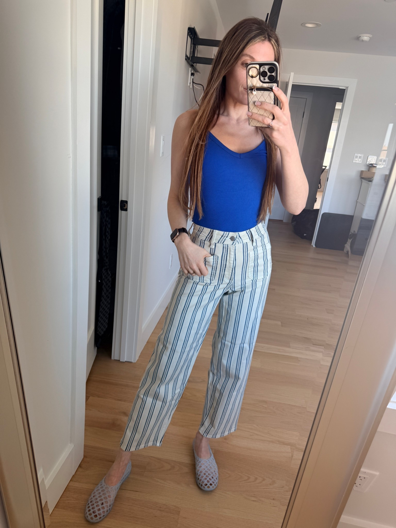 omg these target jeans! size up 1! i got a 2 instead of a 0. 

#LTKgrwm #LTKdayinmylife #LTKootd