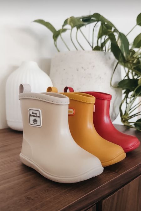 Barefoot-friendly Toddler Rain Boots! ☔️ 

#LTKbaby #LTKSeasonal #LTKkids