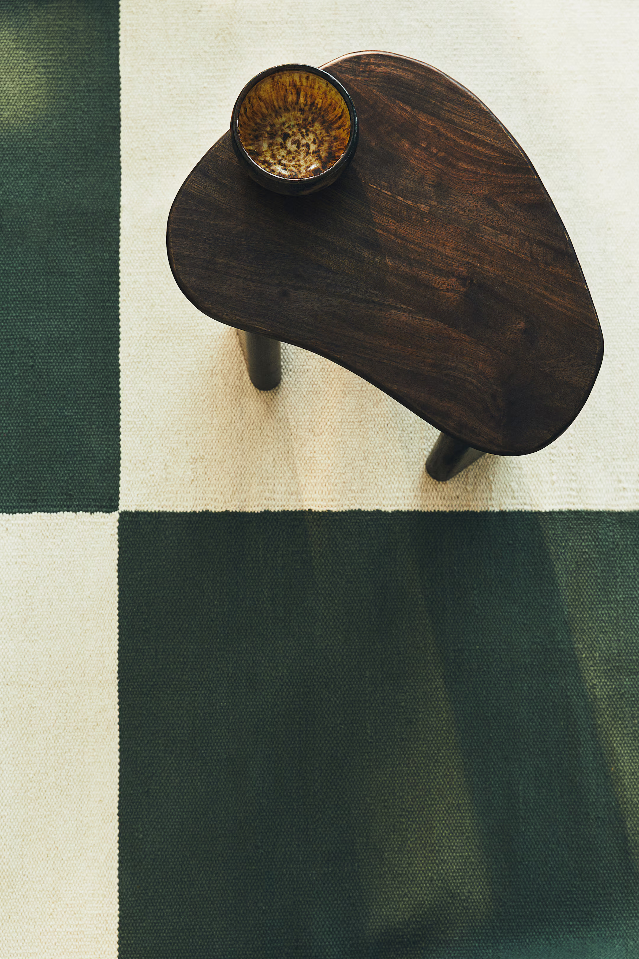 Mango wood side table - Dark brown - Home All | H&M GB | H&M (UK, MY, IN, SG, PH, TW, HK)