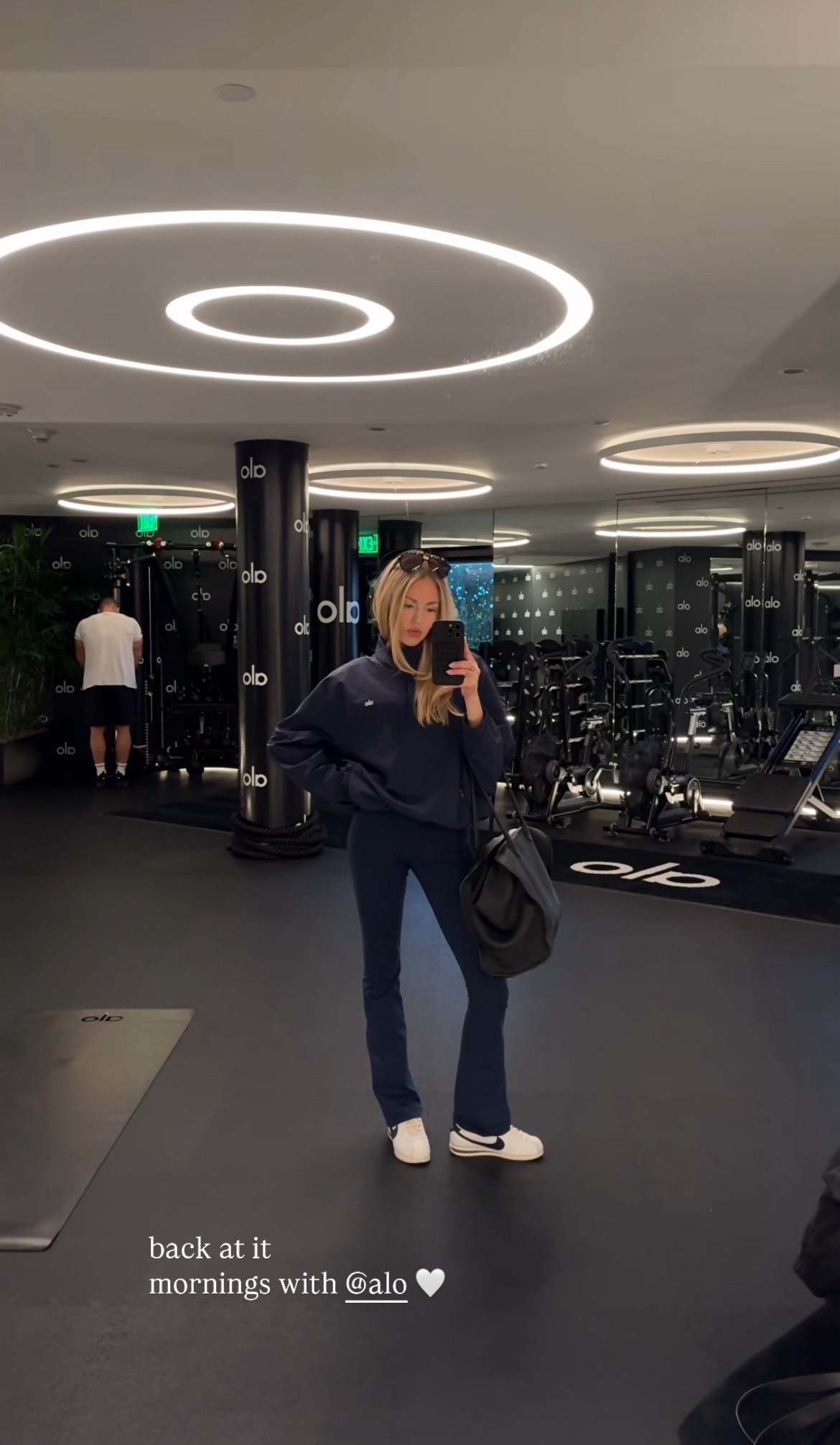 cute navy Alo workout fit 🤍

#LTKmorningroutine #LTKActive #LTKfitnessgoals