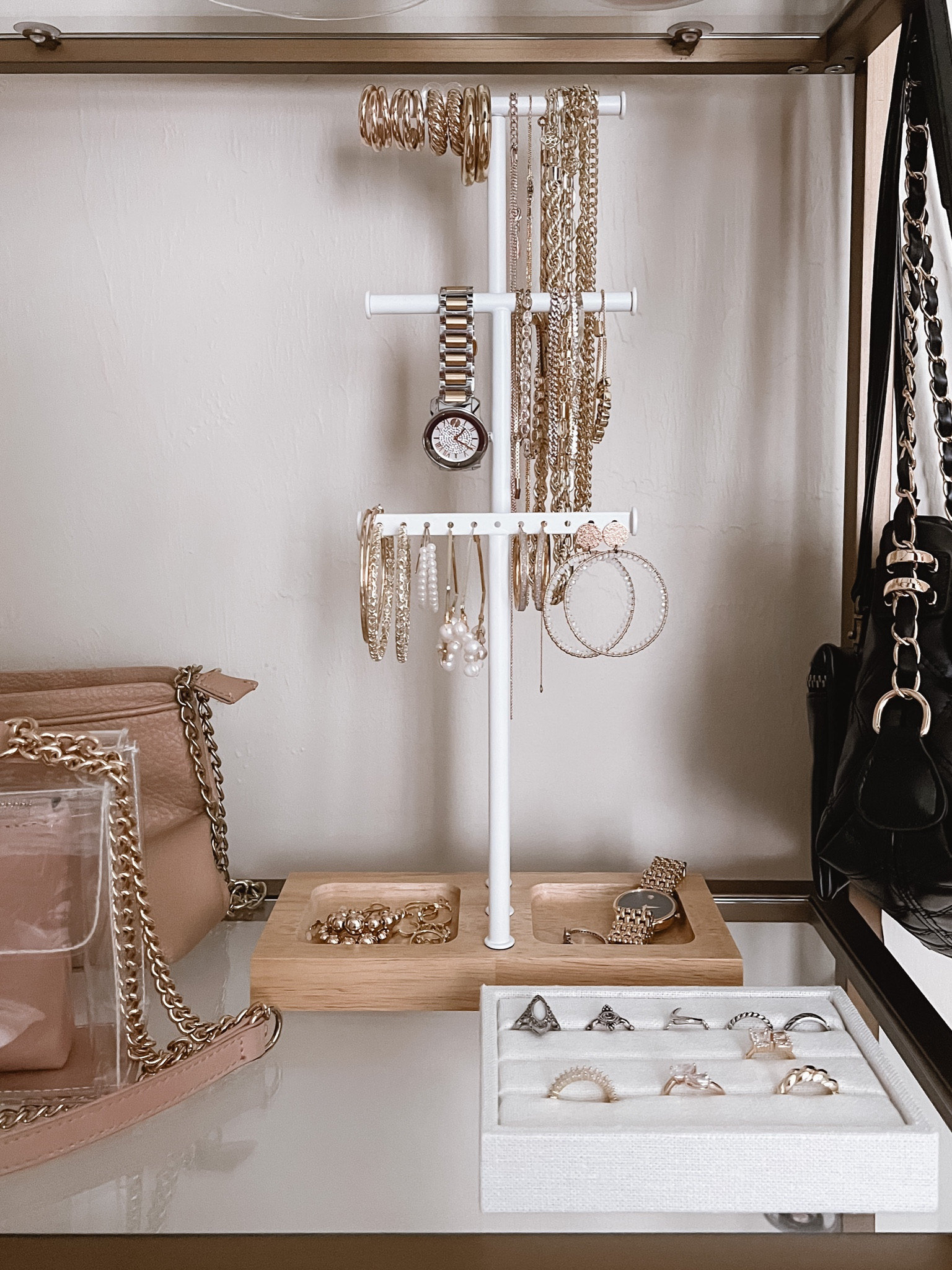 Jewelry stand | ring display | jewelry display | organization | vanity | Amazon | Amazon home | organize | home organization 

#LTKhome