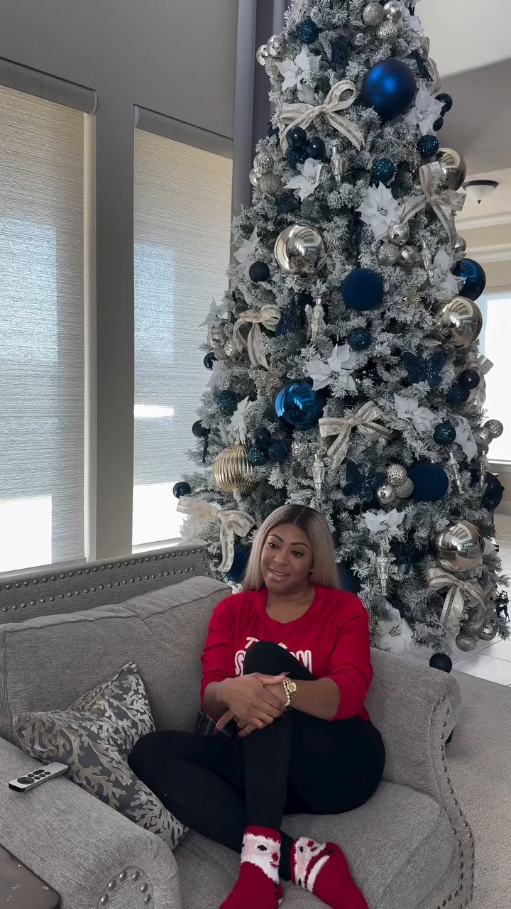 JusiLife Life 10 Christmas Gift Box 🎁✨

The holidays got even better with my @jisulife.official Life 10 Christmas Gift Box! 🙌🏽 This handheld fan is a game-changer—powerful, portable, and perfect for indoor or outdoor use. A thoughtful gift for family and friends, especially those in the south!

🎄 Use code XEV9VZ7N for 5% off!

#JusiLife #HandheldFan #HolidayGifts #ChristmasGiftIdeas #TechGifts #GiftGuide #PortableFan #HolidayMustHaves #GiftForHim #GiftForHer 

 #LTKGiftGuide #LTKHoliday #LTKSeasonal