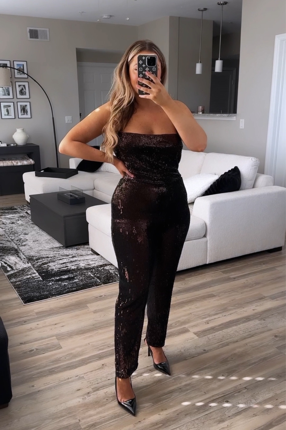 Holiday jumpsuit perfect for NYE party! Wearing a large but could have sized down to a medium! 

#LTKstyletip #LTKmidsize #LTKHoliday