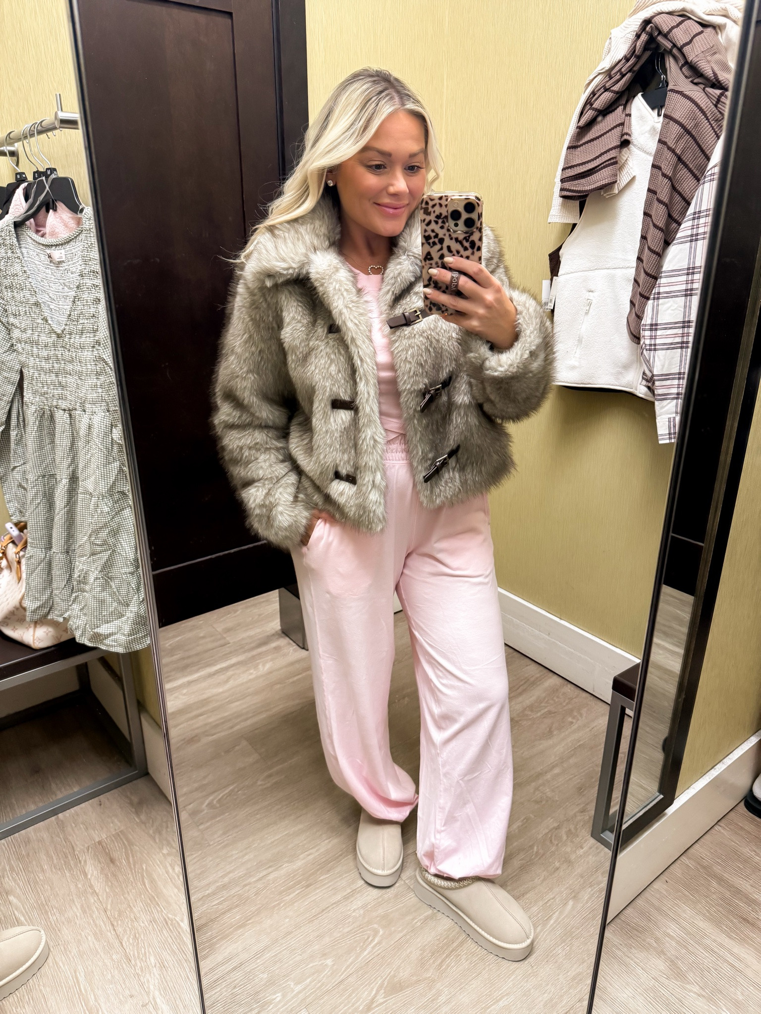 The softest @kohls faux fur coat on sale! Wearing size medium!