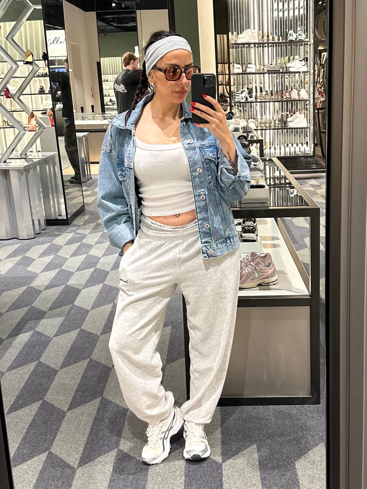 Outfit check 🩶

#LTKSeasonal #LTKStyleTip
#LTKFindsUnder100

#LTKuk #LTKAroundTheWorld #LTKeurope