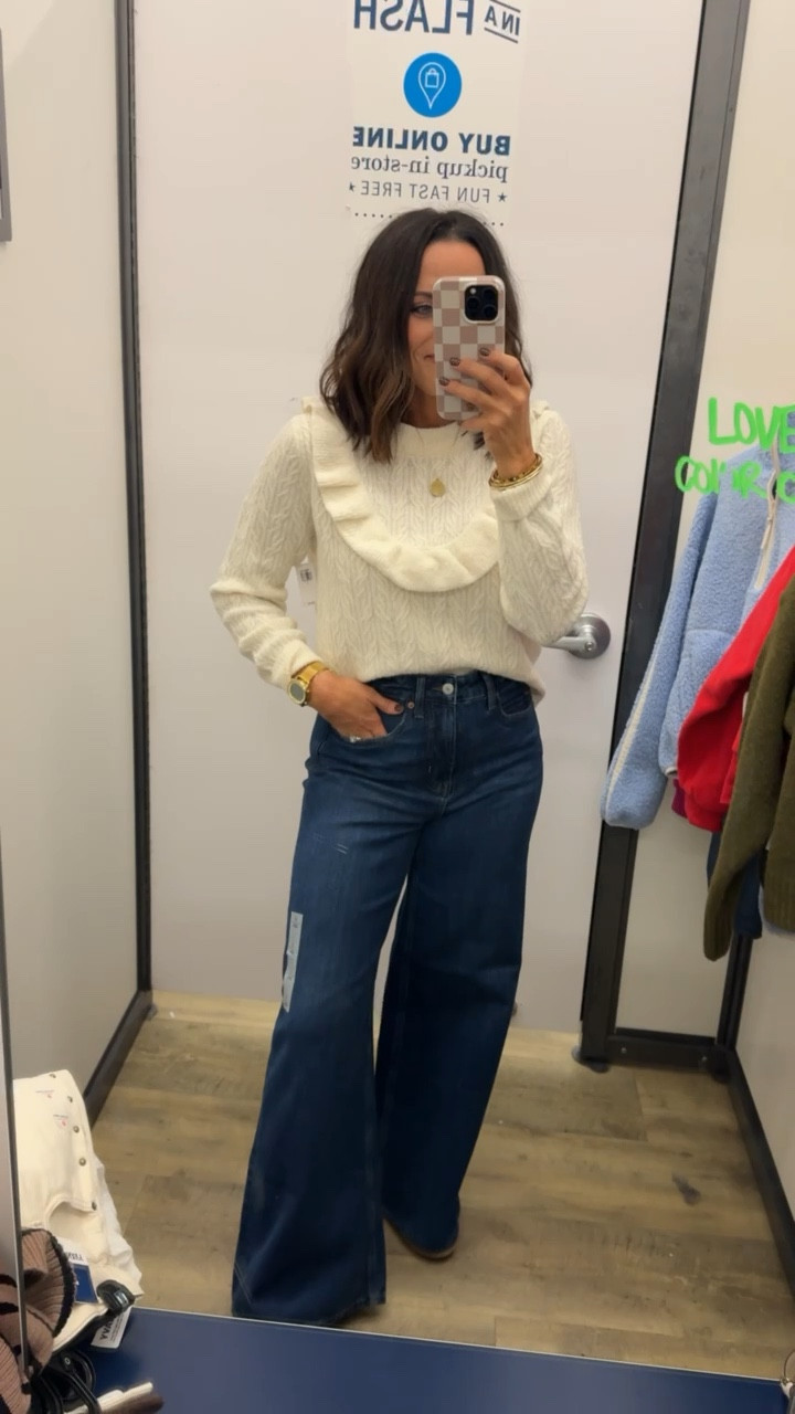 Y’all this ruffle sweater is another cute option for Thanksgiving!! 🍁
Such a cozy and cute sweater, love how soft the fabric is and not itchy at all.

Fall fashion, casual style, Thanksgiving outfit, women’s sweater, Old Navy, VintagePickin



#LTKFindsUnder50 #LTKSeasonal #LTKStyleTip