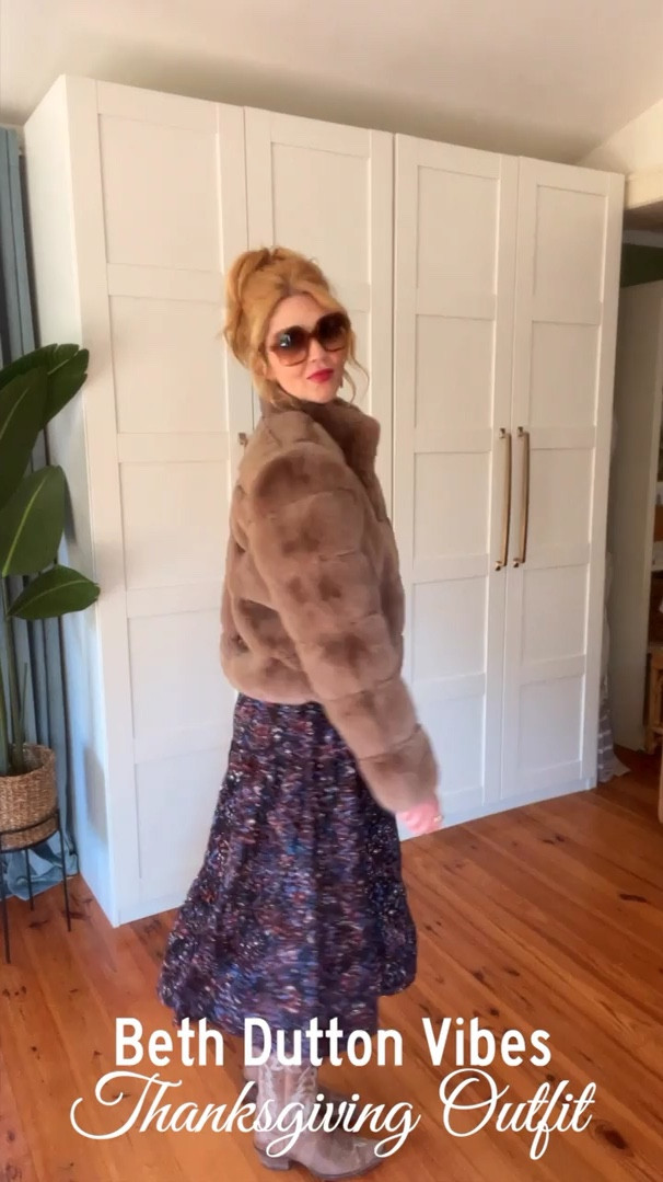 🦃 Channeling my inner Beth Dutton for this Thanksgiving outfit! This dress is comfy, budget friendly, good for eatin’ and can be styled a few ways! Comment “Beth” and I’ll send you the links! I’m 5’8” and wearing a small for reference! 
@walmart @walmartfashion

#LTKSeasonal #LTKHoliday #LTKover40