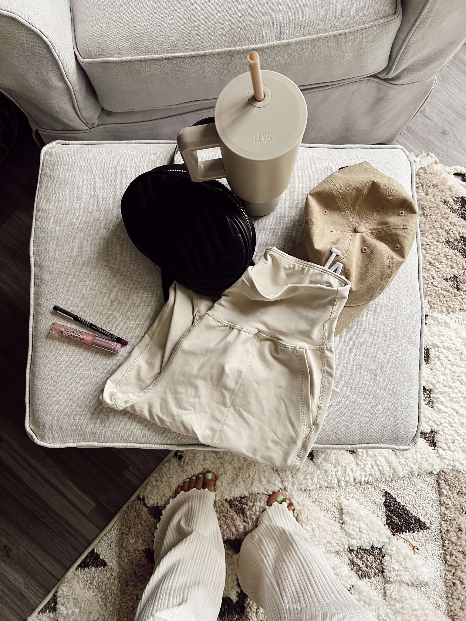 Beige joggers lululemon dupe buttery soft material mom outfit mom on the go 

#LTKunder50 #LTKfit #LTKstyletip