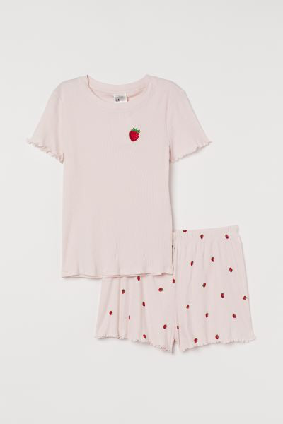Schlafshirt und Shorts | H&M (DE, AT, CH, NL, FI)