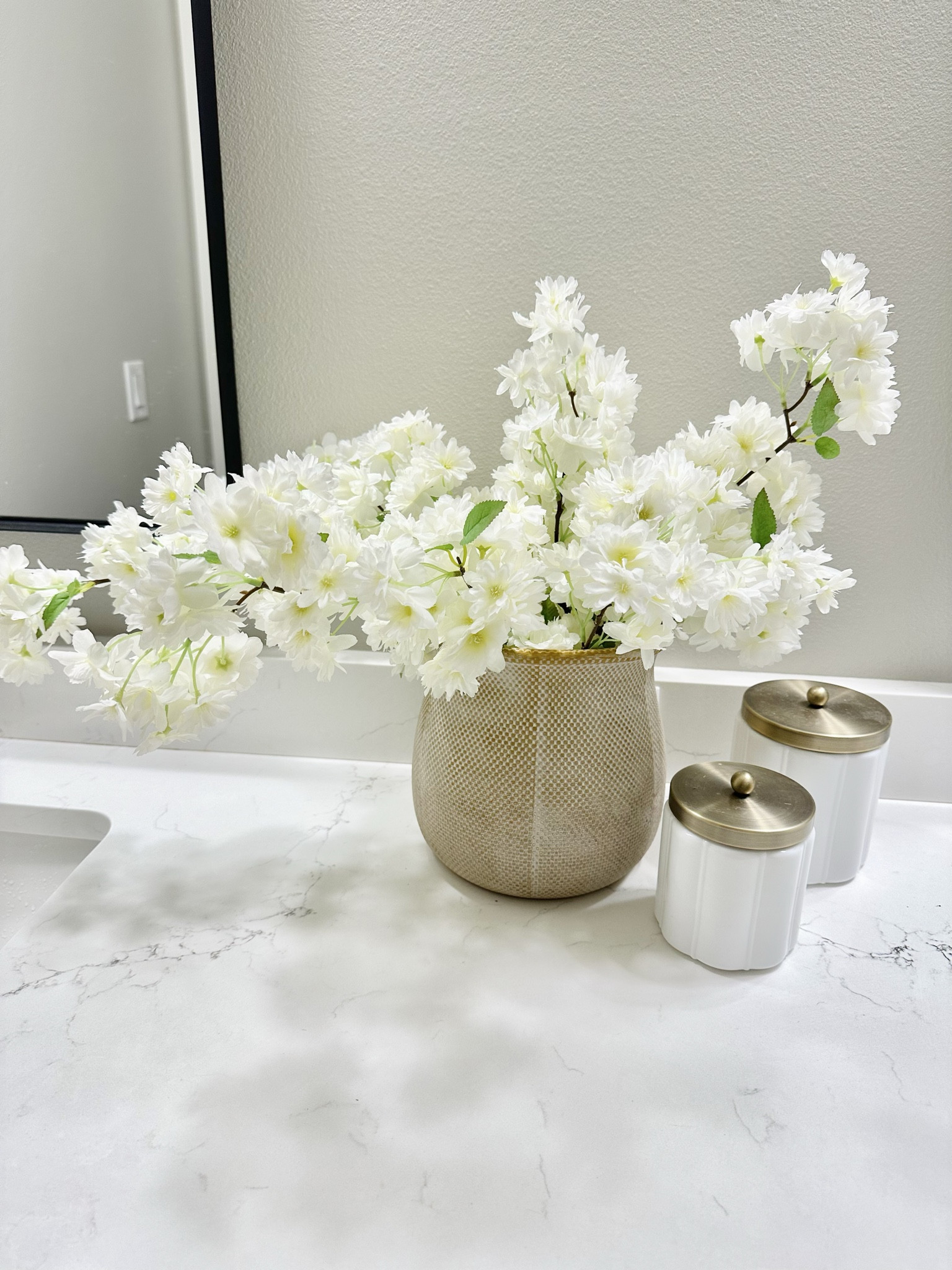 Add some Spring to your home! Love these faux florals and this cute pot that looks like a basket! 

Spring decor, spring home decor, faux florals, faux stems, home decor, home design, bathroom decor, bathroom home ideas 

#LTKsalealert #LTKhome #LTKstyletip