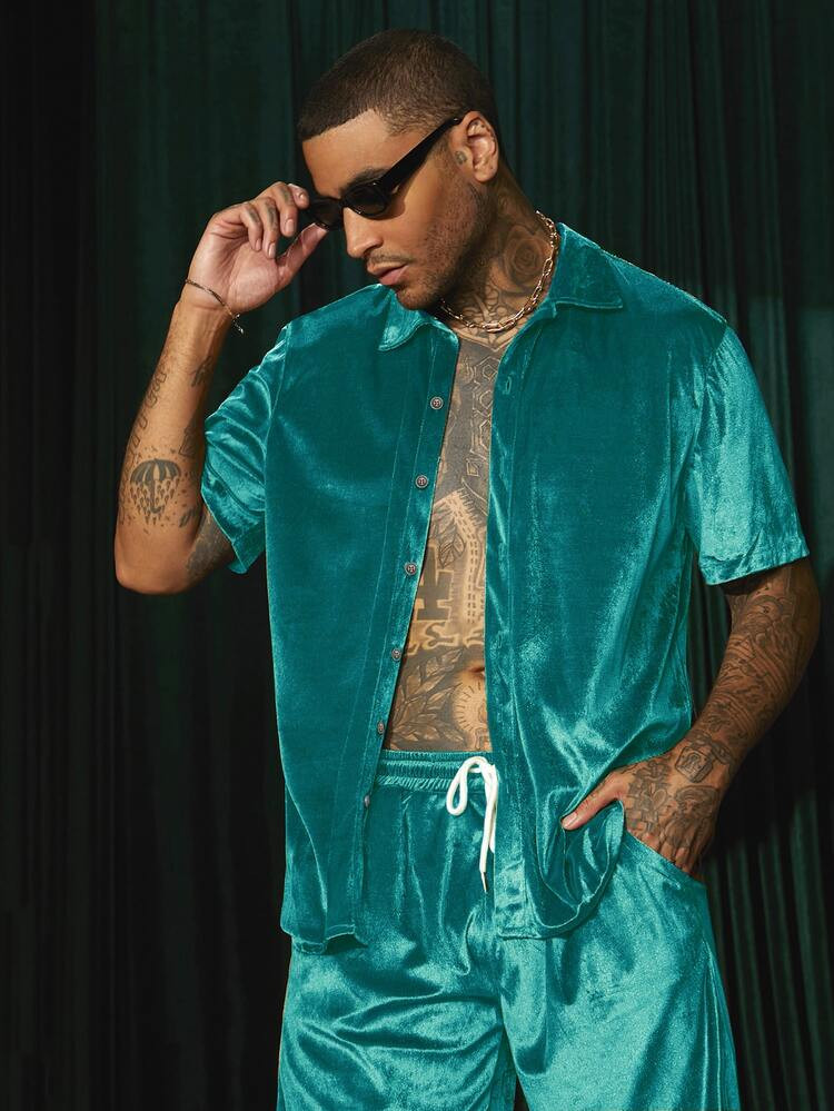 Men Velvet Shirt & Drawstring Waist Shorts | SHEIN