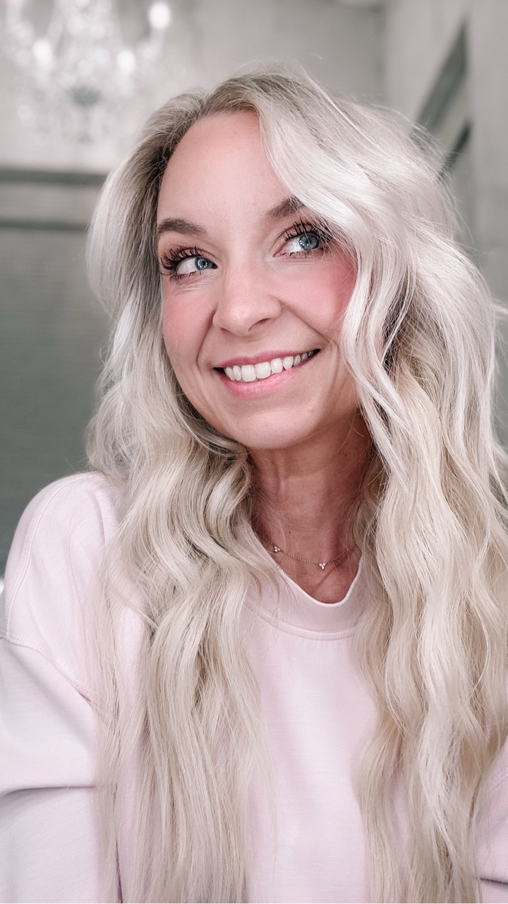 There’s just something about being days away from a Disney vacation that turns every moment into a movie scene 🎶🩷
Packing outfits, planning park days, dreaming of Main Street… it all feels so real now!

If you’re ready to start your own countdown, I’d love to help you plan a trip that feels just as magical. ✨🏰

☀️Everything 🔗in my LTK☀️

#disneycontentcreator #disneyparks #waltdisneyworld #disneyprincess #rapunzel #disneyvactionmode