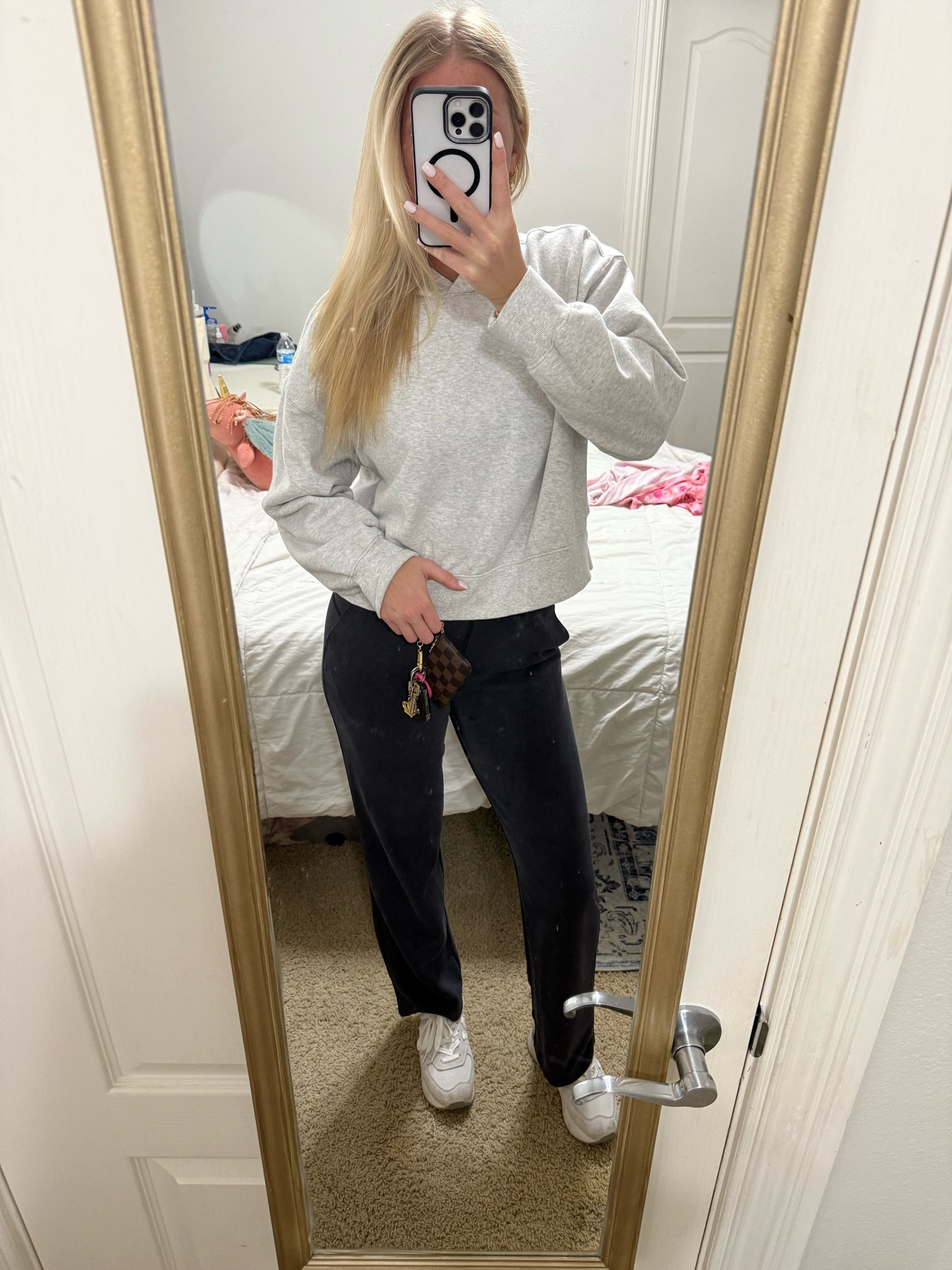 Gameday morning fit!🤭💖

#LTKActive #LTKBeauty #LTKWatchNow