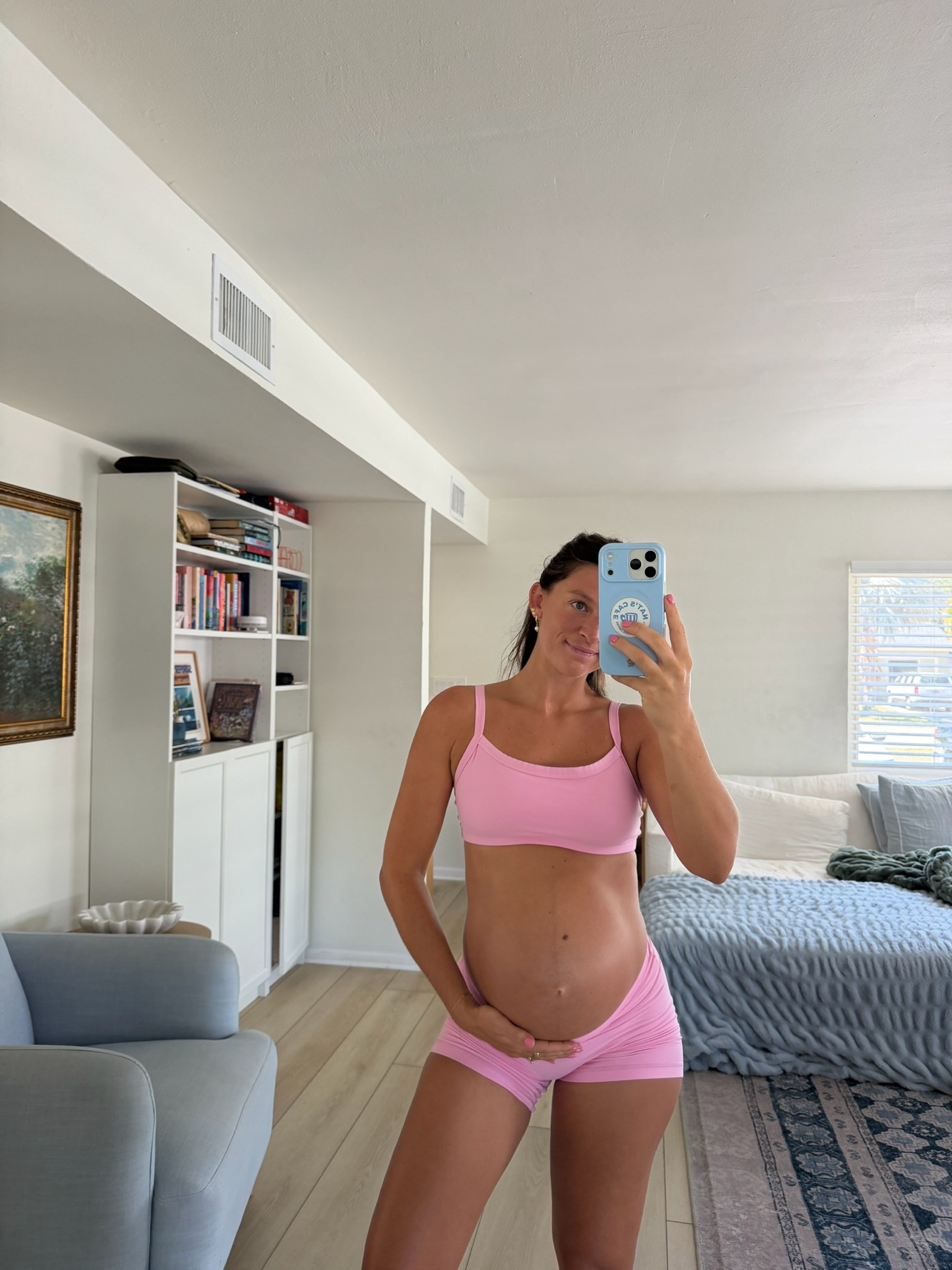 Aritzia has the best active sets! this color is almost sold out but linking in another pink! 

#LTKActive #LTKBump #LTKfitnessgoals