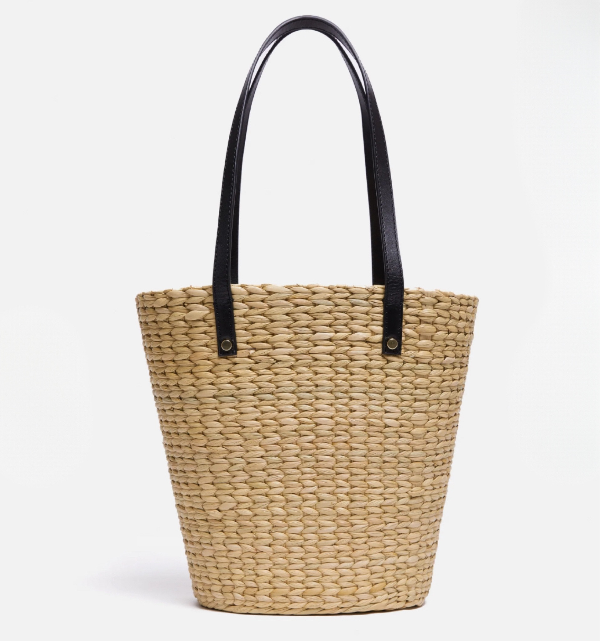 The simpler the better. This shape is also quite lovely - tall rather than wide. 🤍

#style #inspo #fashion #style #styleinspo #styling #parisienne #spring #summer #ff

#LTKSeasonal #LTKeurope #LTKstyletip