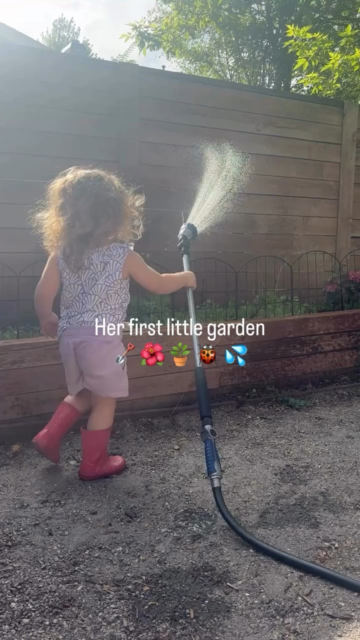 Watching her grow right alongside the flowers 🌷

#gardeningtoddler #girlmom #denvercolorado #denverfamily #gardening
