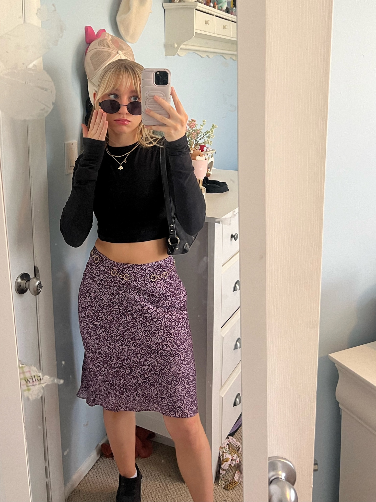 lots of thrifted stuff here but i will link some dupes!! as well as the actual items if available. i love this outfit for a day that you need a cute/slightly dressy but not too dressy outfitt