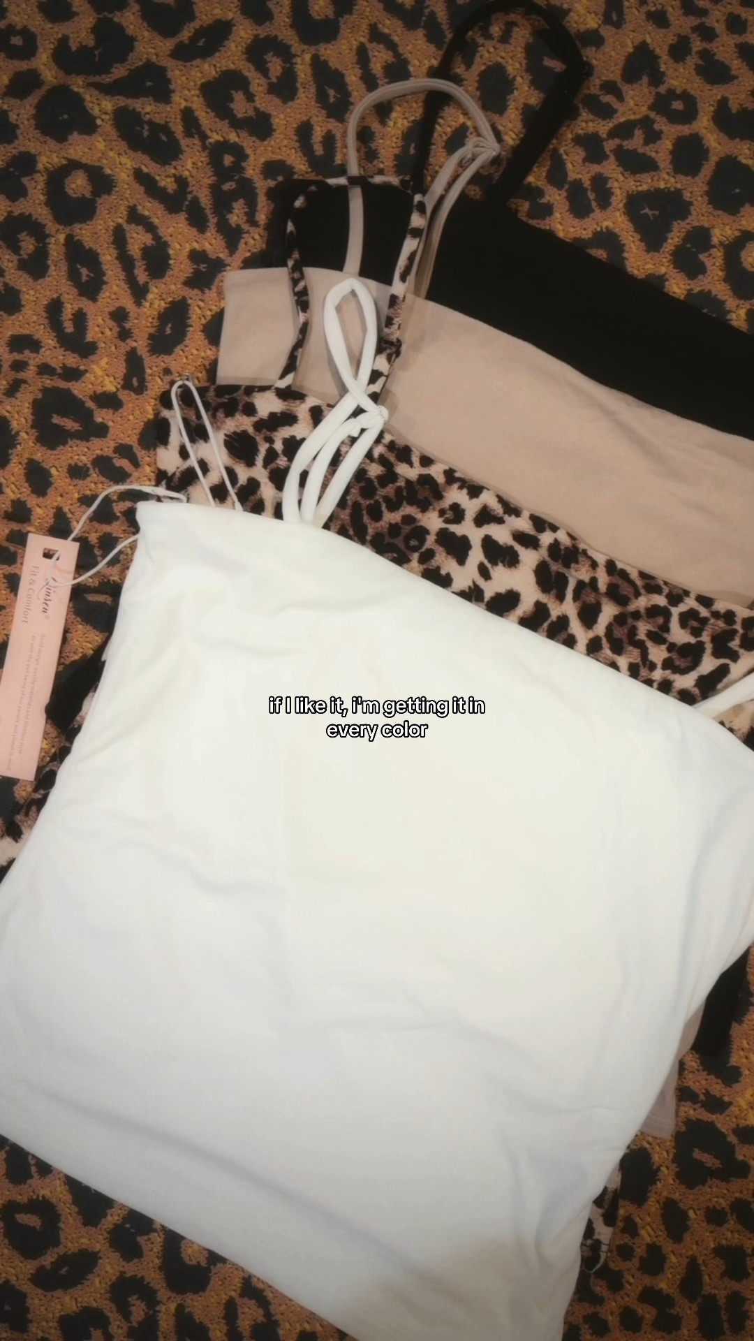 comfiest, seamless, double lined tanks — perfect for layering this fall + winter 🤍✨

#LTKootd #LTKFindsUnder50 #LTKCyberWeek