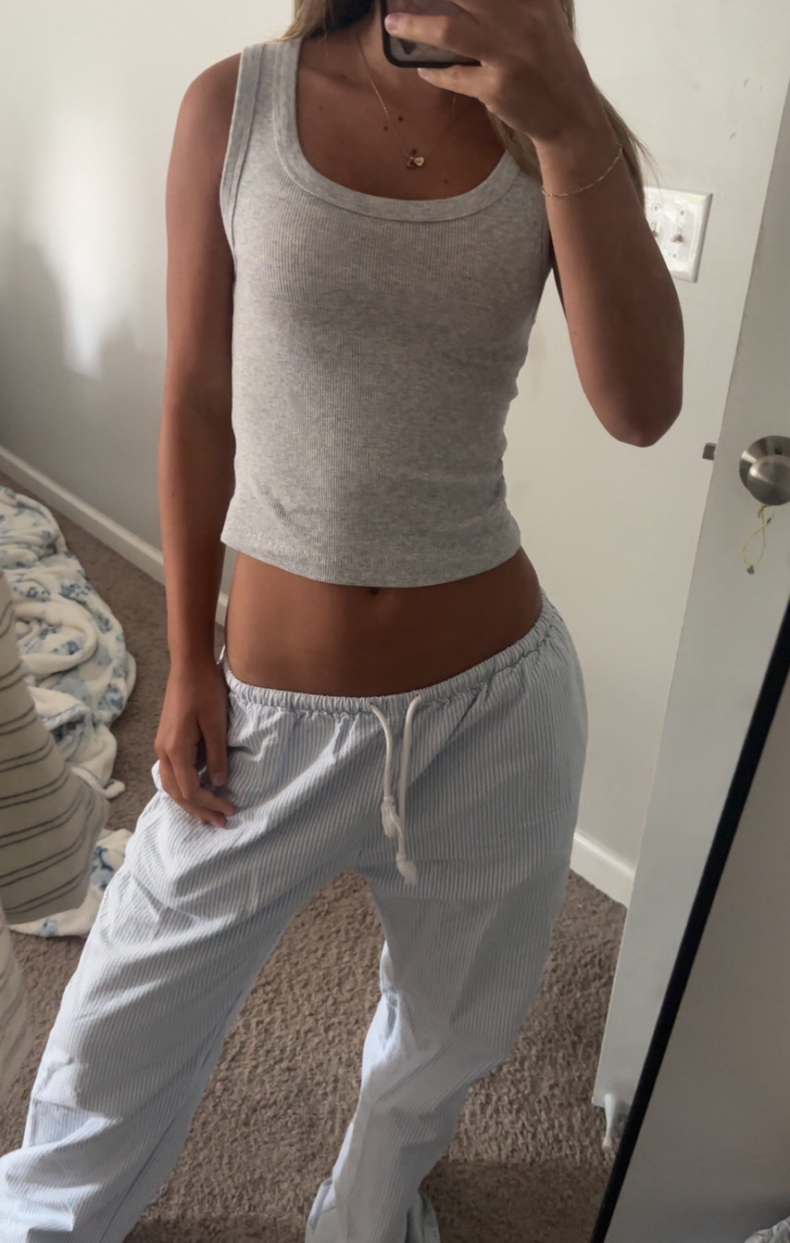 Pants: one size 
Tank: size xs

#LTKFindsUnder100 #LTKStyleTip #LTKSeasonal