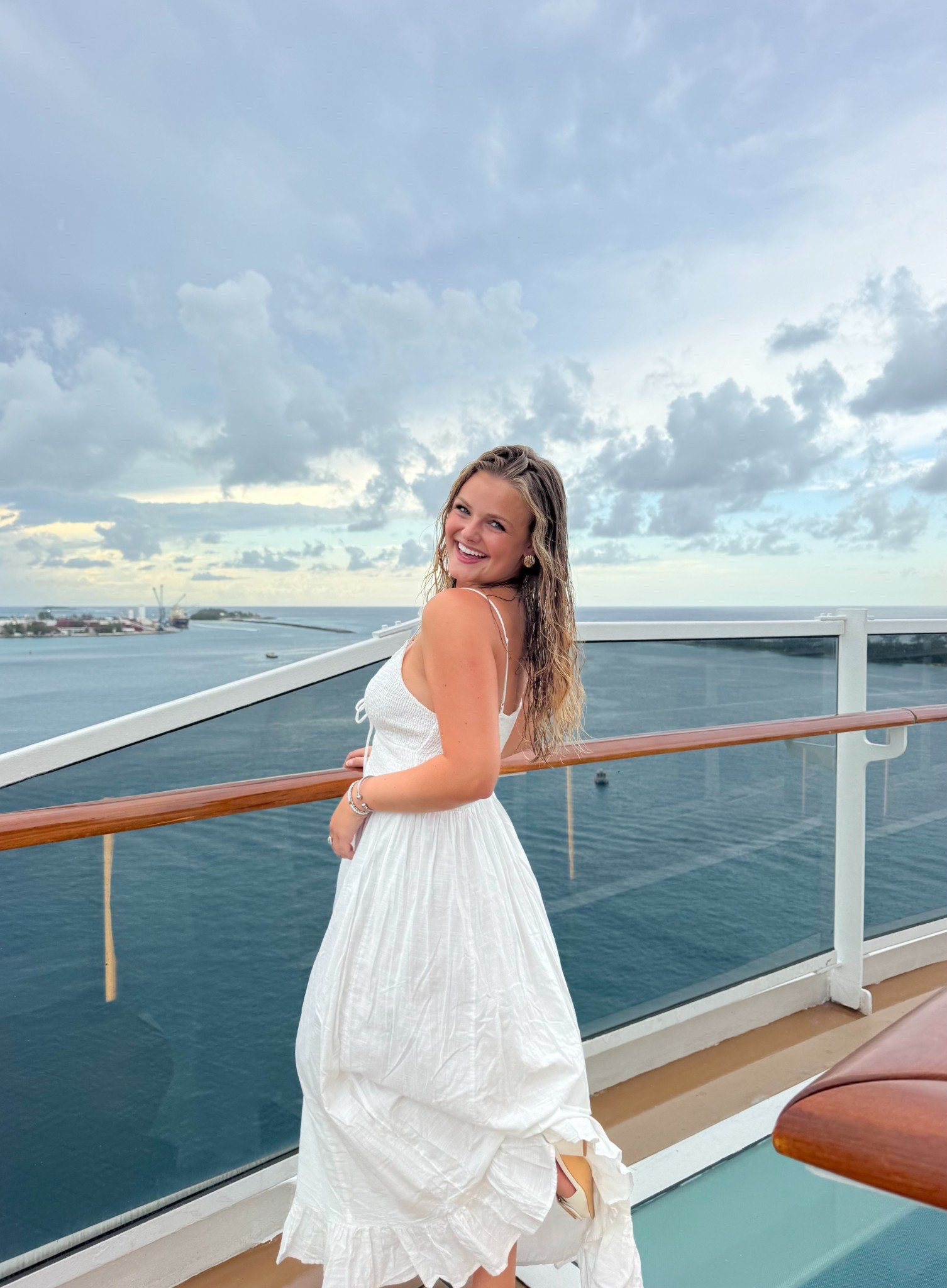 White dress I wore on my cruise🤍✨ @urbanoutfitters #uopartner #uocommunity

#LTKootd #LTKgrwm #LTKFestival