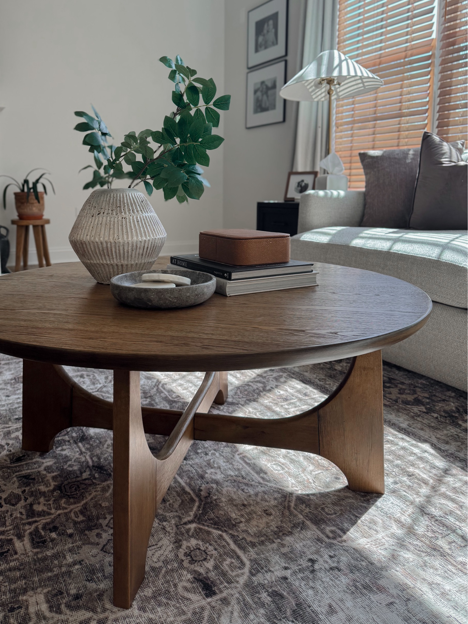 Round coffee Table decor

#LTKHome