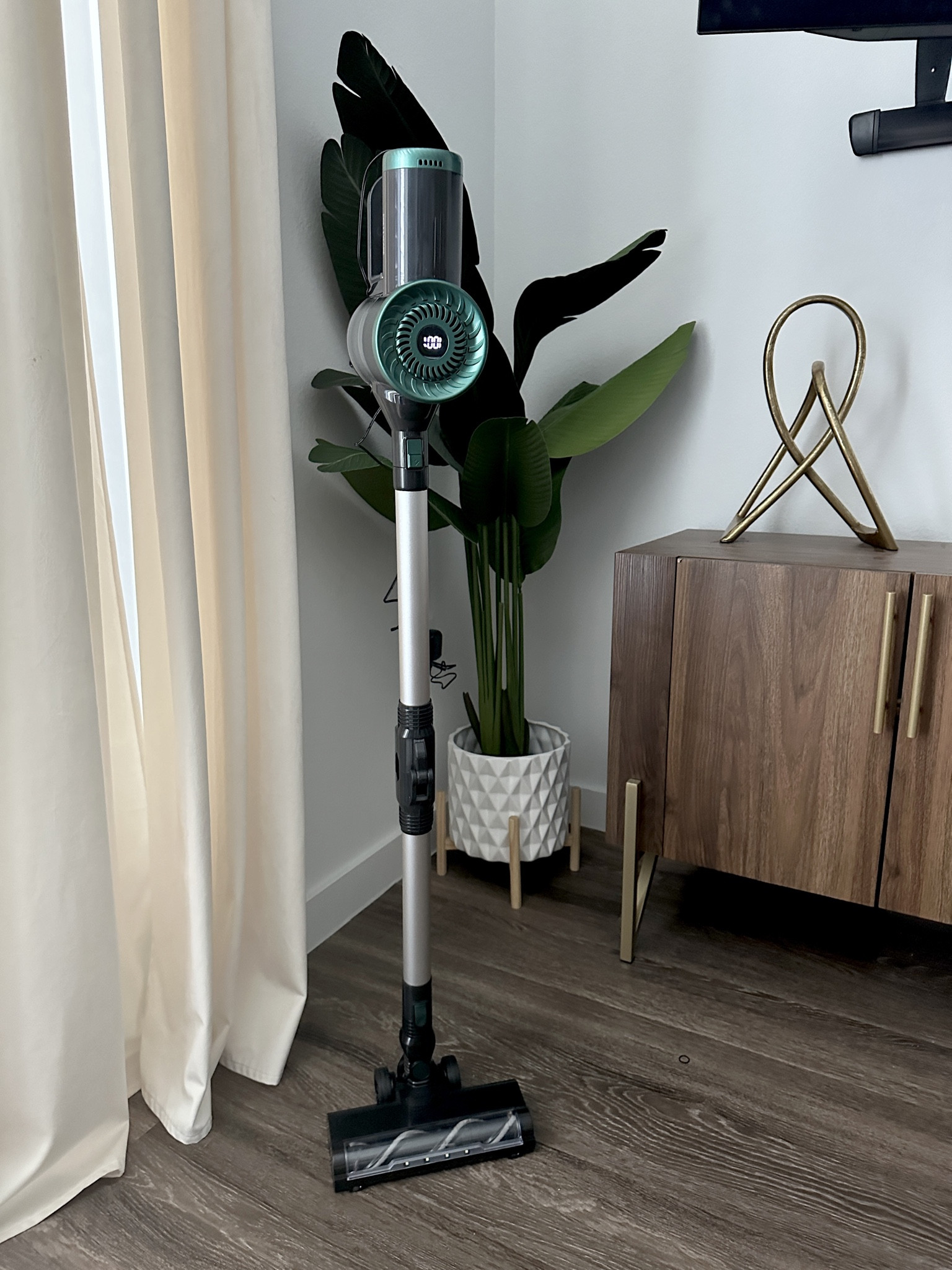 Compact vaccum! 

#LTKMostLoved #LTKhome #LTKGiftGuide
