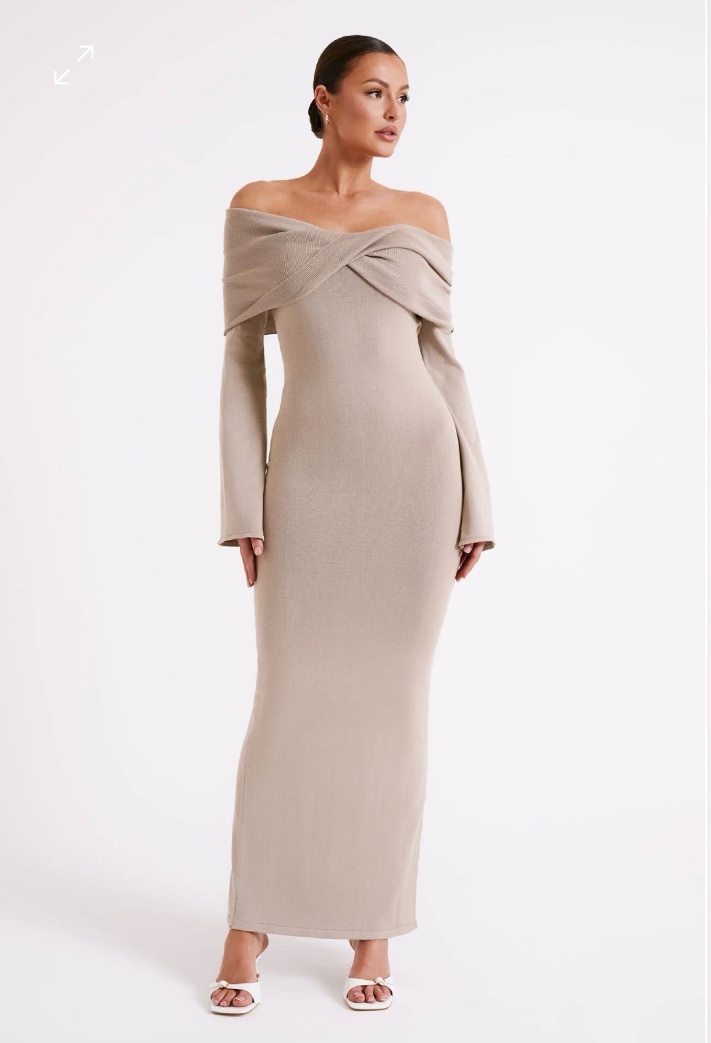 Perfect dress for Christmas 

#LTKSeasonal #LTKHoliday #LTKparties