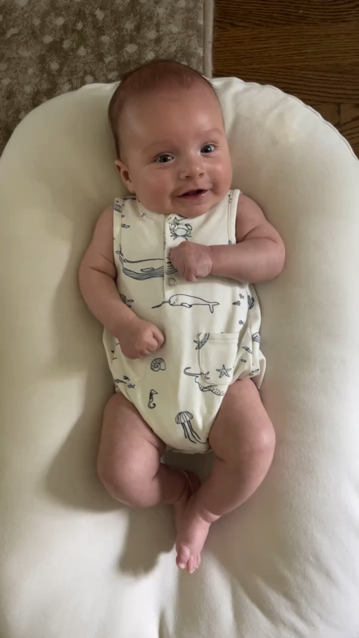 Newborn essentials—the snuggleme👶🍼✨

newborn, baby finds, mom must haves, postpartum essentials, baby onesie, Nordstrom finds, lounger, portable lounger, Grace White, A Southern Drawl

#LTKBump #LTKFamily #LTKBaby