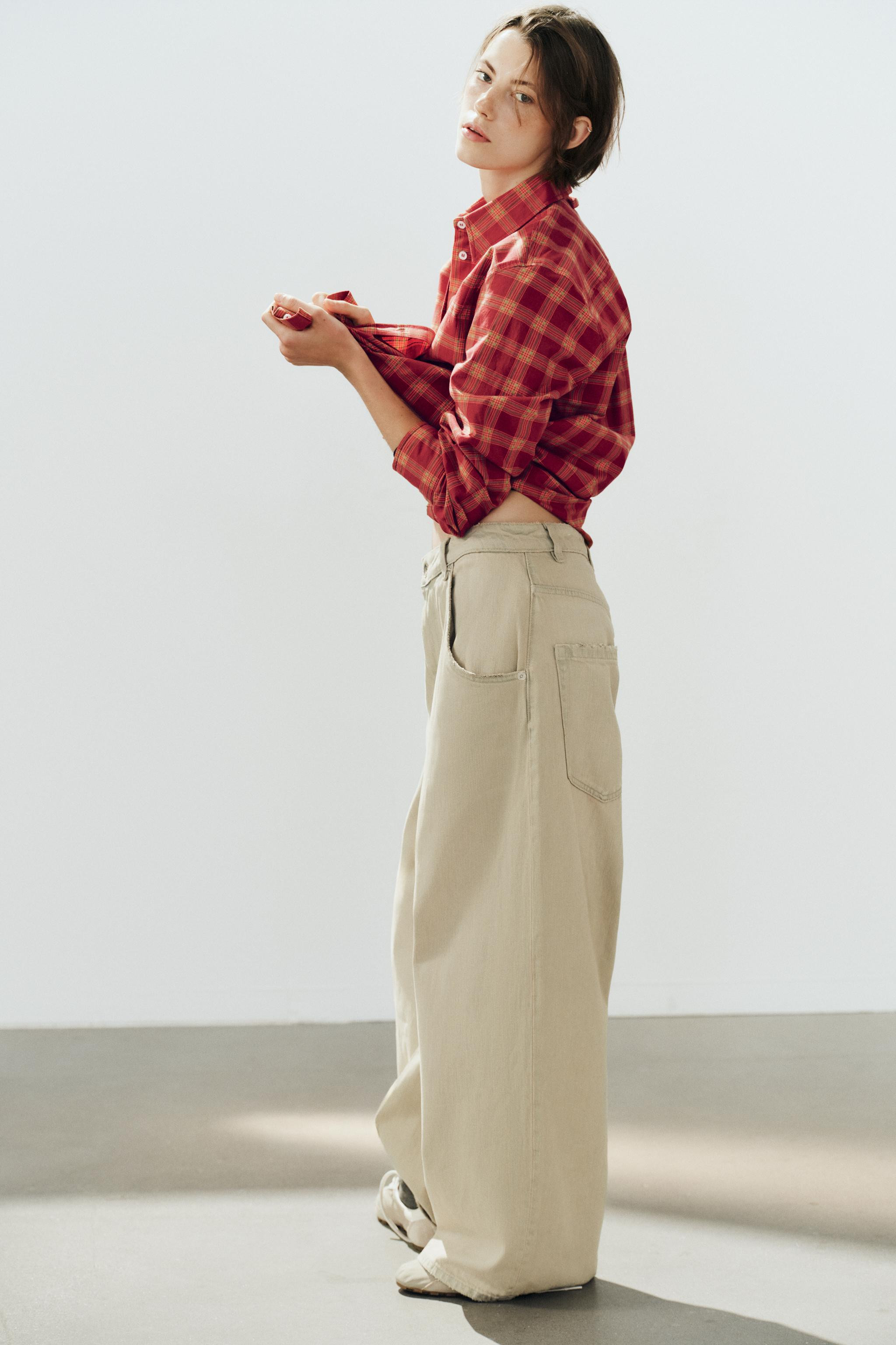 TRF BAGGY MID-RISE JEANS | Zara US