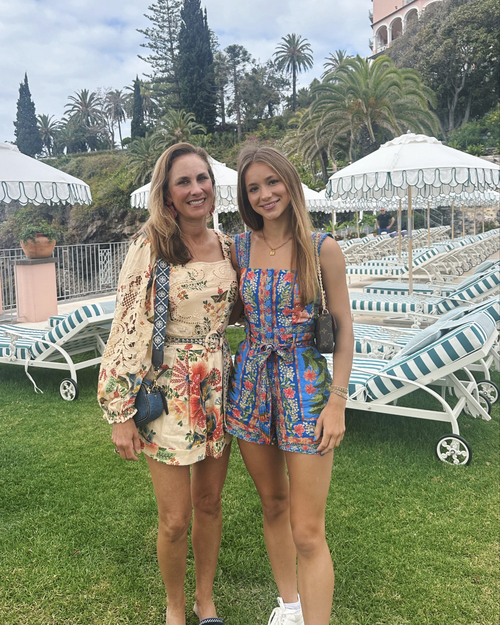 Fun outfits on Vacation 💛🏄🏼‍♀️☺️